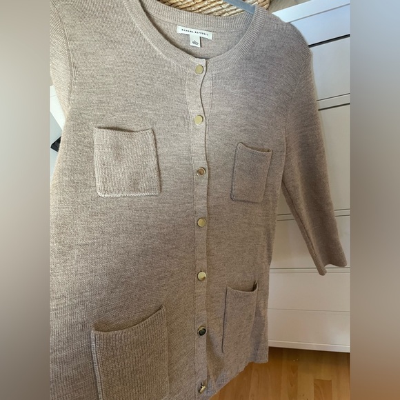 Banana Republic Alpaca Blend Crewneck Cardigan - Picture 2 of 7